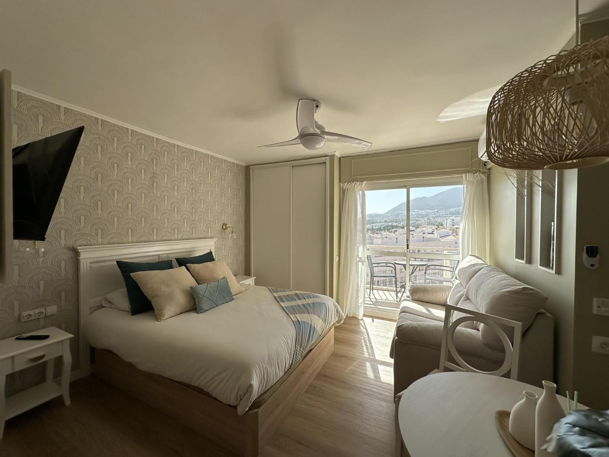 Estudio Agata Con Piscina A 800M De La Playa Benalmádena Exterior foto