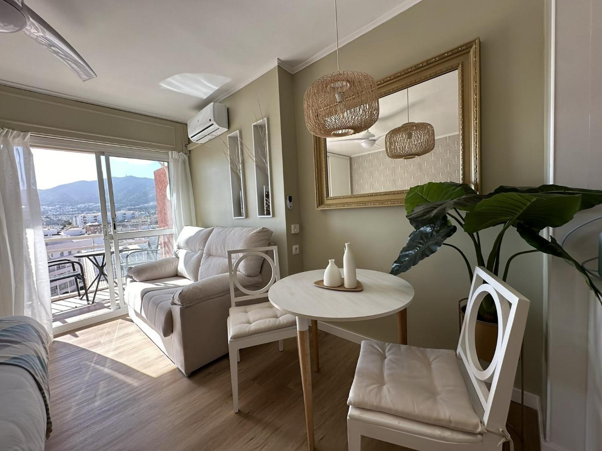 Estudio Agata Con Piscina A 800M De La Playa Benalmádena Exterior foto